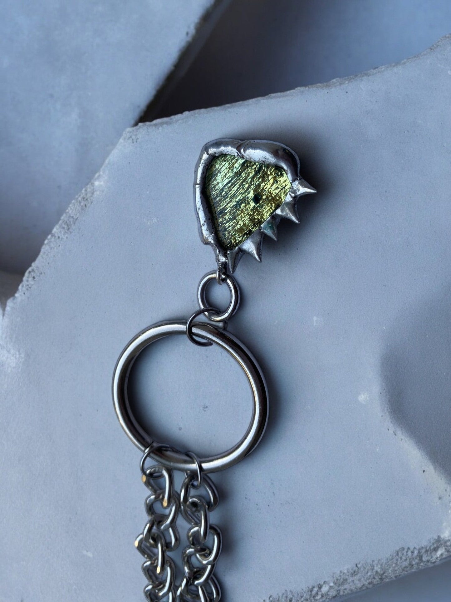 Moss Creature | Spiked Fused Glass O Ring Necklace