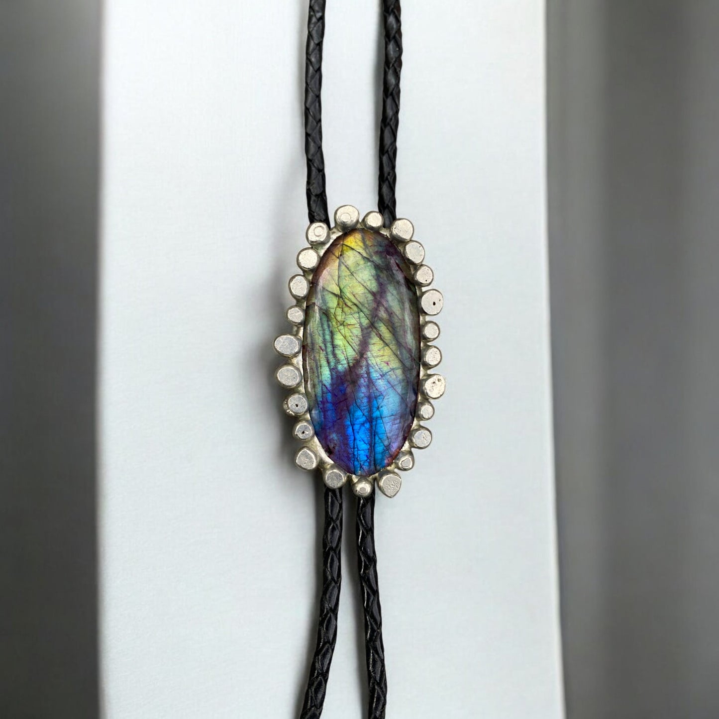 Labradorite Chant Bolo Tie