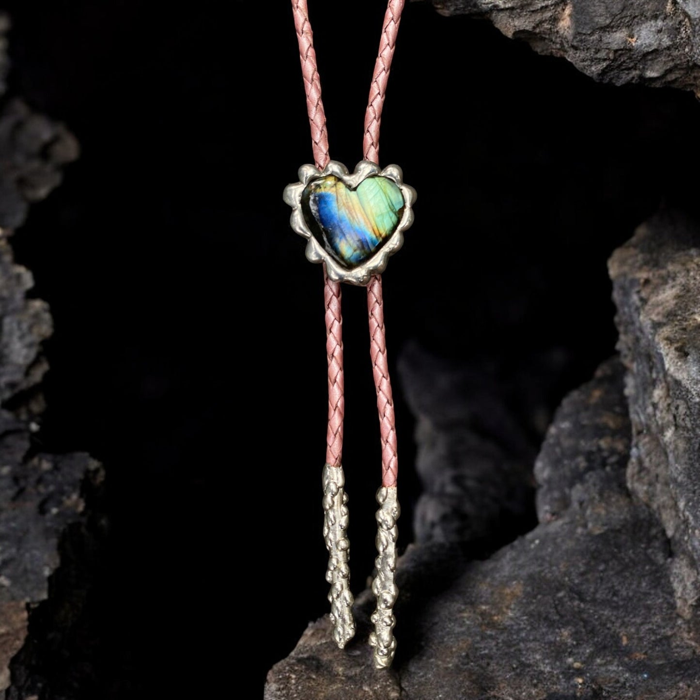 Labradorite Sweet Heart Bolo Tie