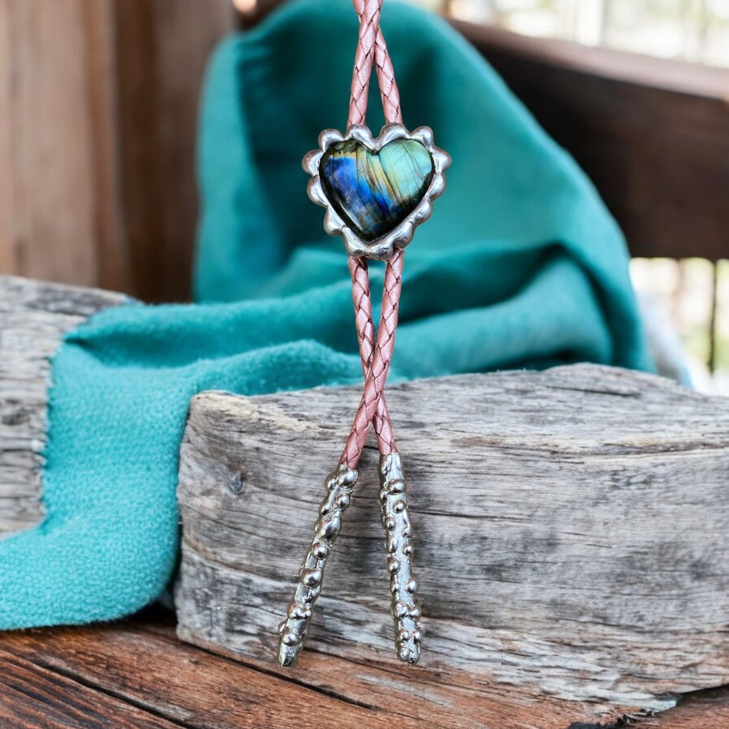 Labradorite Sweet Heart Bolo Tie